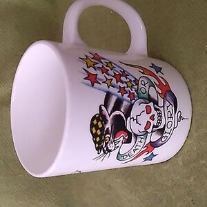 Ed Hardy Love Kills  Slowly Death or Glory Coffee Mug